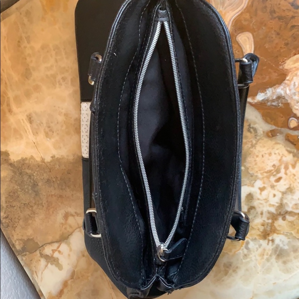 Kenneth Cole Reaction handbag/ purse - Picture 9 of 16